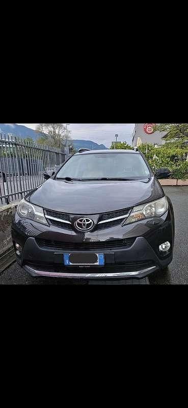 Usata Toyota RAV4 Executive 124 CV (91 kW) 2014 SUV