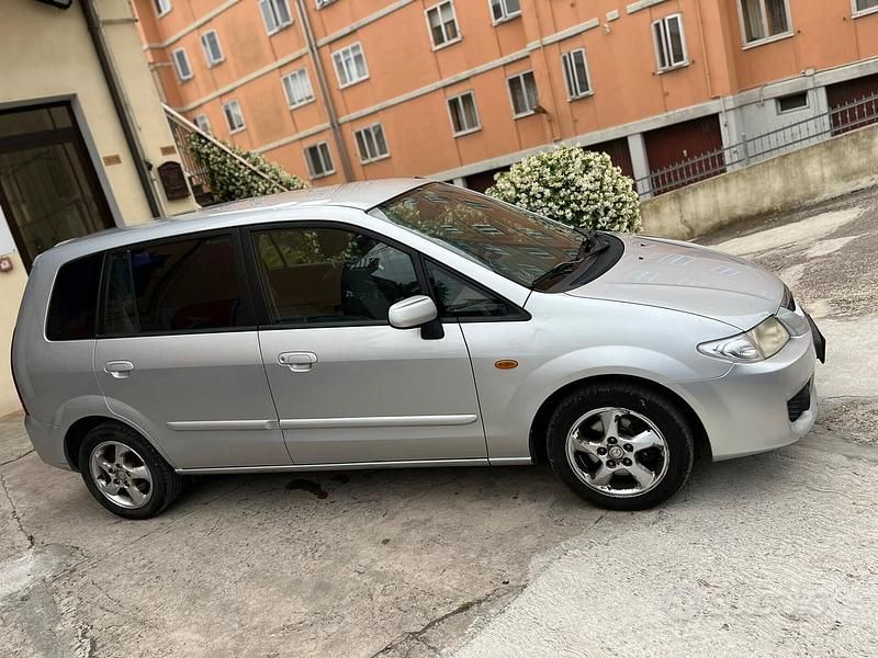 Usata Mazda Premacy Active 101 CV (74 kW) 2003 Grigio Monovolume