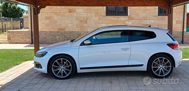 Usata VW Scirocco 160 CV (117 kW) 2010 Bianco Coupé