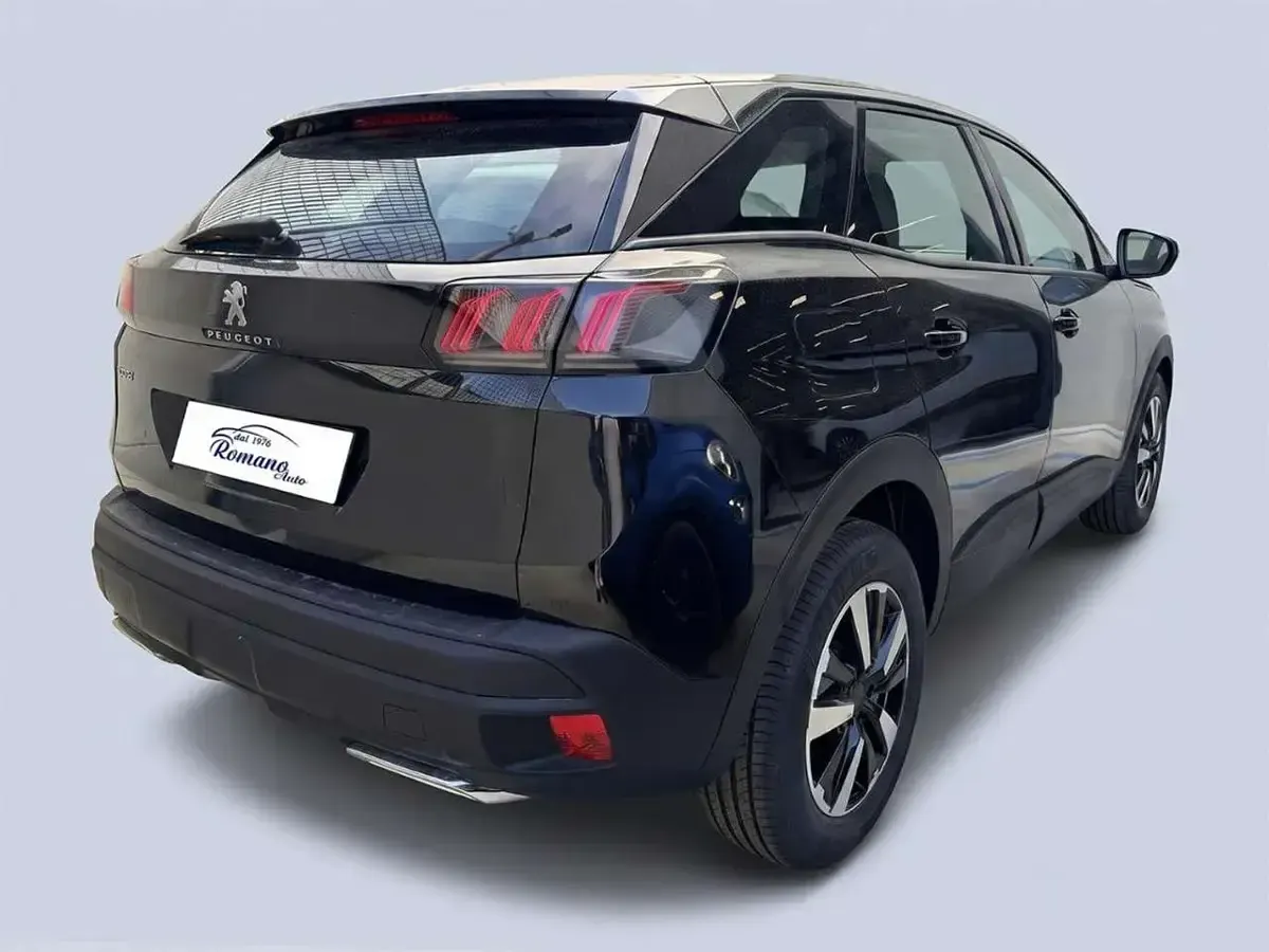 Usata Peugeot 3008 Business-Line 131 CV (96 kW) 2022 Nero SUV