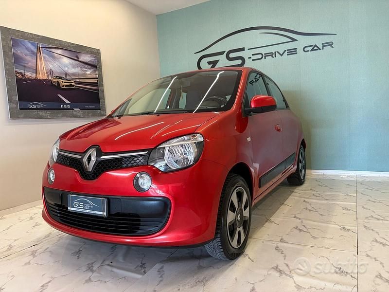 Usata Renault Twingo Life 69 CV (50 kW) 2015 Rosso Utilitaria
