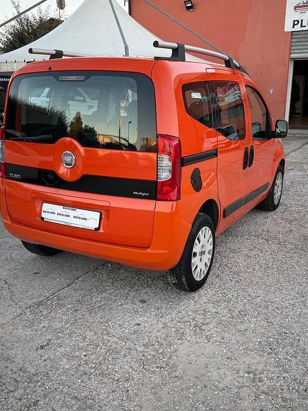 Usata Fiat Qubo Trekking 75 CV (55 kW) 2011 Arancione Monovolume