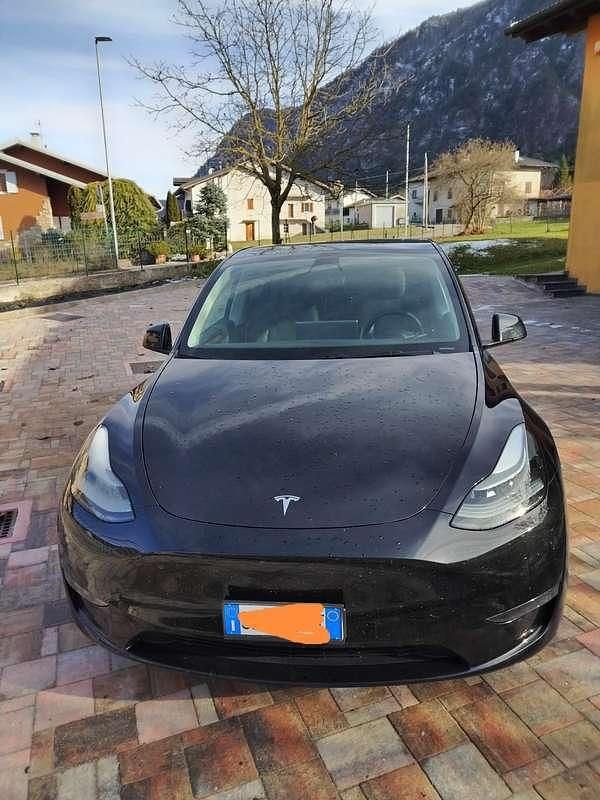 Usata Tesla Model Y 152 kW (208 CV) 2023 SUV