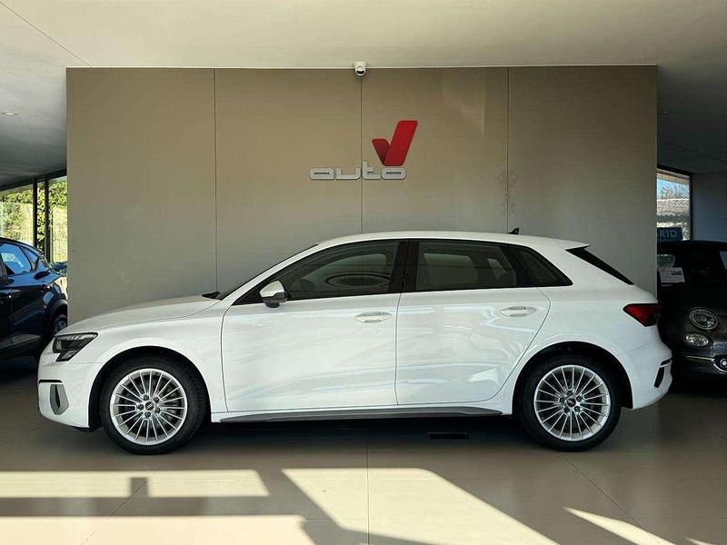 Bianco Usata 2023 Audi A3 Tre volumi | 25.950 € (Buon prezzo) - Immagine 1/4