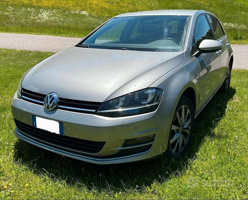 Grigio Usata 2013 VW Golf VII Due volumi | 9000 € (Ottimo prezzo) - Immagine 1/4