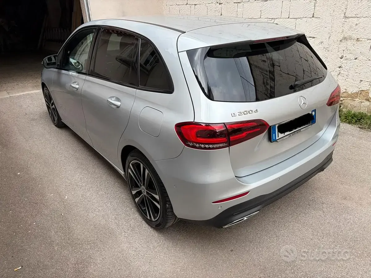 Usata Mercedes B200 163 CV (119 kW) 2019 Utilitaria
