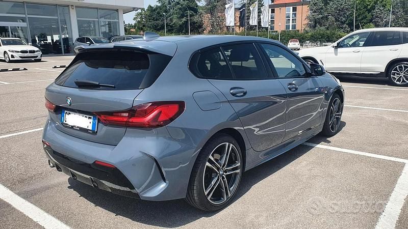 Usata BMW 116 M Sport 116 CV (85 kW) 2021 Grigio Utilitaria