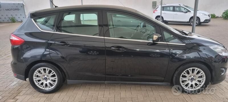 Usata Ford C-MAX Titanium 115 CV (84 kW) 2012 Nero Monovolume