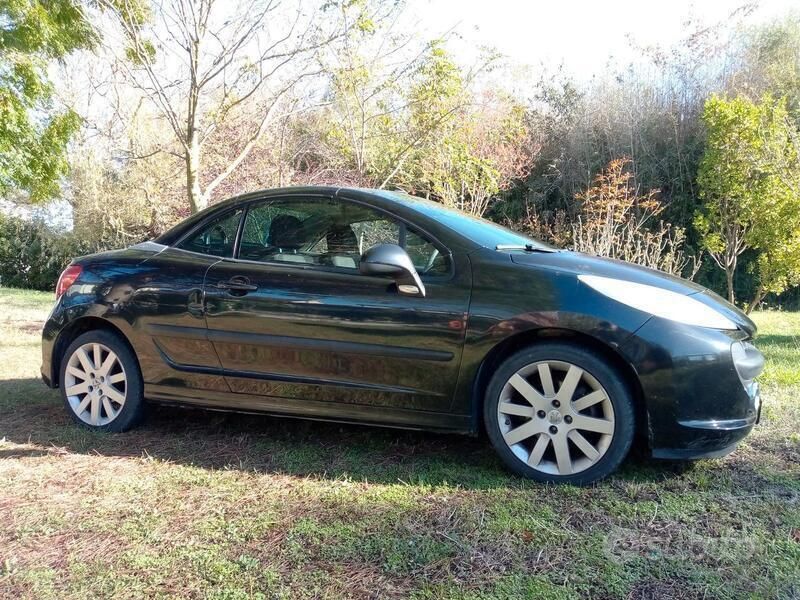 Usata Peugeot 207 CC 120 CV (88 kW) 2008 Nero Cabrio