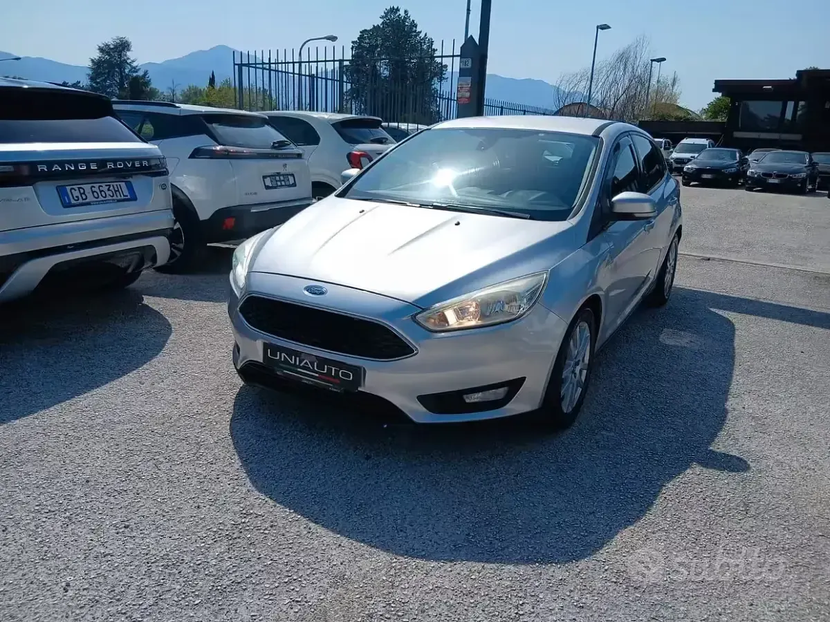 Usata Ford Focus Titanium 95 CV (69 kW) 2015 Grigio Berlina