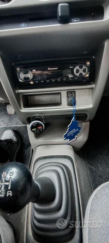 Usata Nissan Micra 2002 Verde Berlina