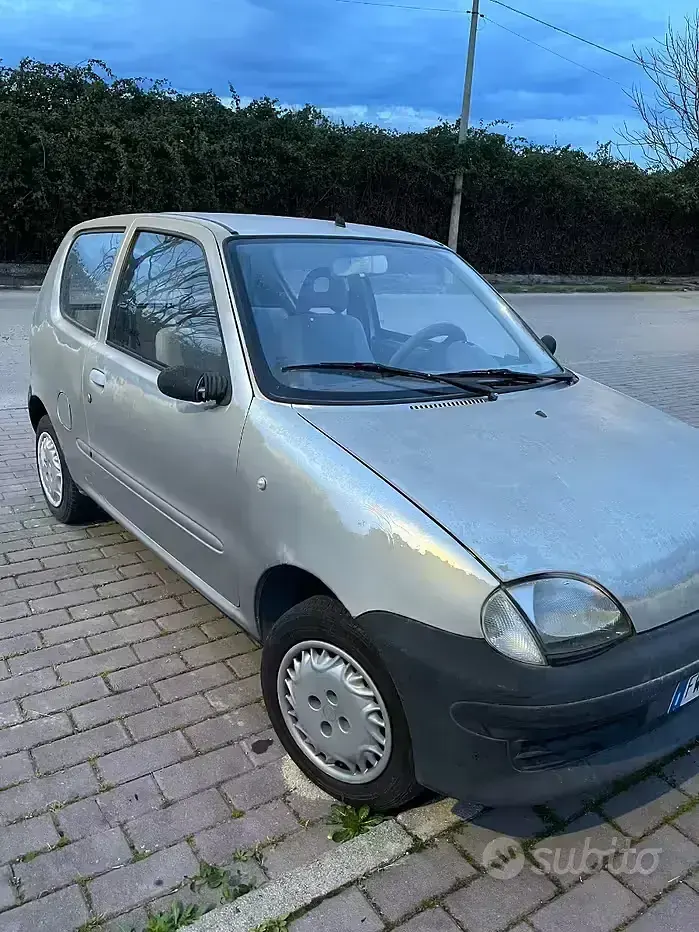 Usata Fiat 600 110 CV (80 kW) 1998 Grigio