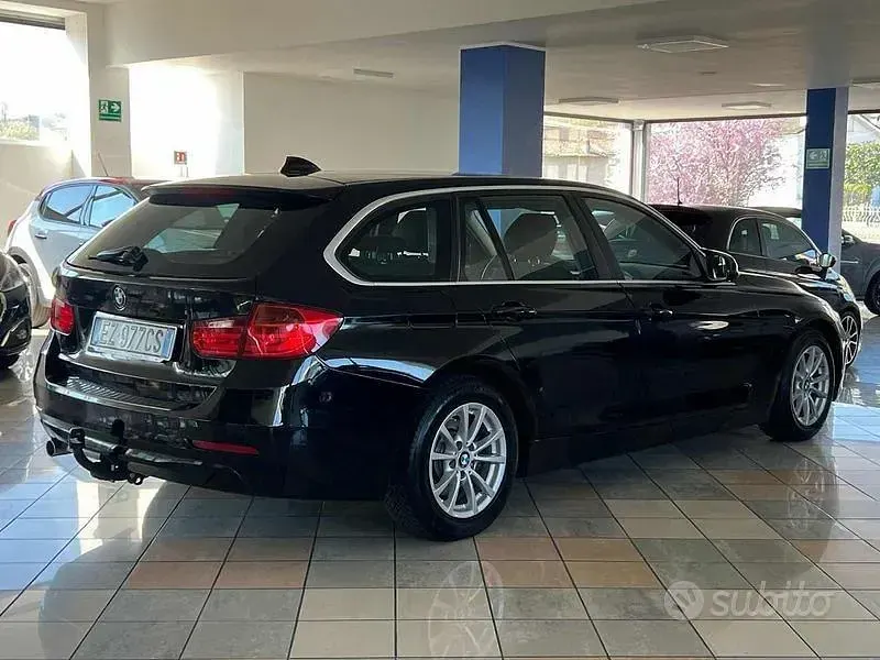 Usata BMW 318 143 CV (105 kW) 2015 Nero Station wagon