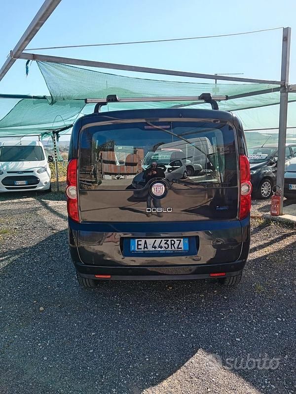 Usata Fiat Doblò S 119 CV (87 kW) 2011 Nero Monovolume