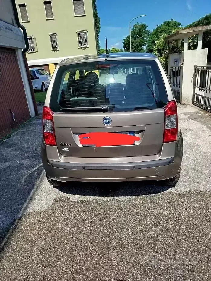 Usata Fiat Idea 80 CV (58 kW) 2006 Grigio Monovolume