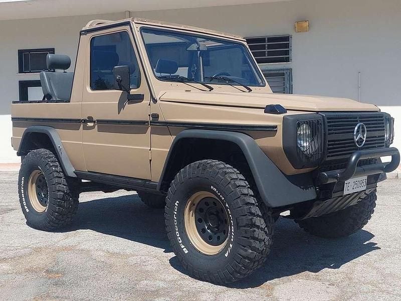 Usata Mercedes G300 150 CV (110 kW) 1981 Beige SUV