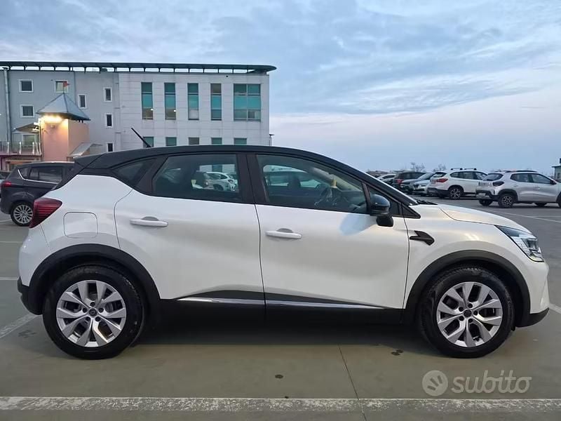 Usata Renault Captur Intens 101 CV (74 kW) 2020 Bianco SUV