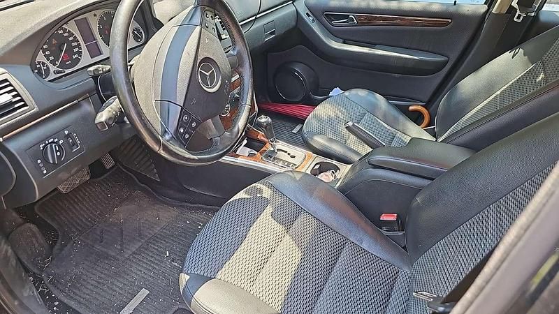 Usata Mercedes B180 Chrome 116 CV (85 kW) 2009 Nero Monovolume