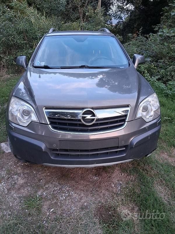 Usata Opel Antara 150 CV (110 kW) 2008 Marrone SUV