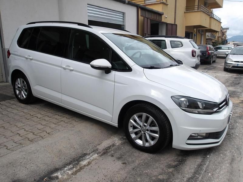 Usata VW Touran Business 110 CV (80 kW) 2016 Blu Monovolume