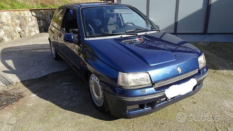 Usata Renault Clio 137 CV (100 kW) 1991 Blu Utilitaria