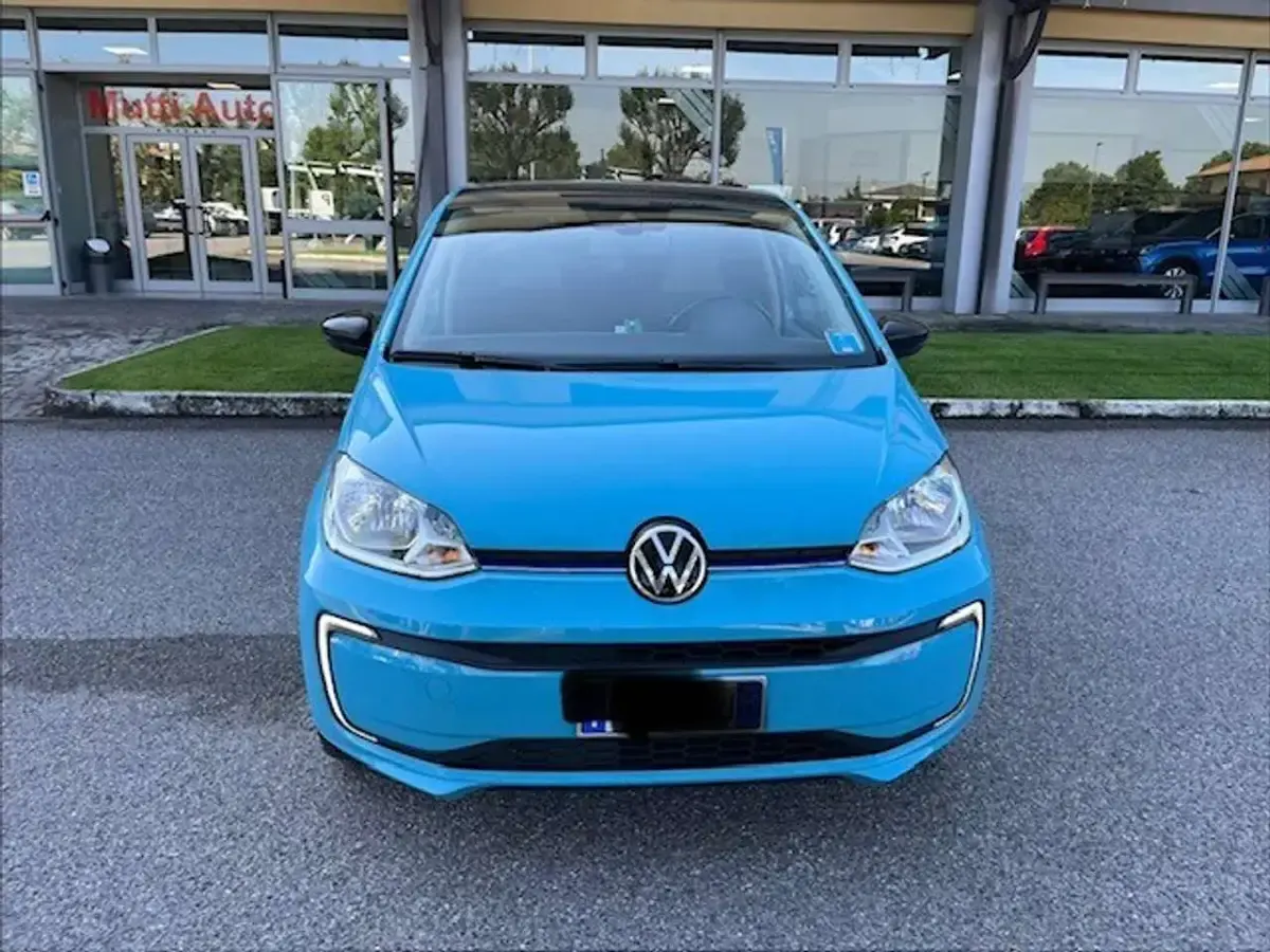 Usata VW e-up! 61 kW (83 CV) 2021 Blu/azzurro Utilitaria