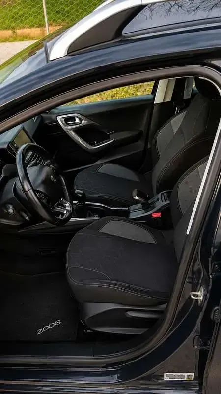 Usata Peugeot 2008 Active 99 CV (72 kW) 2017 Blu/azzurro SUV