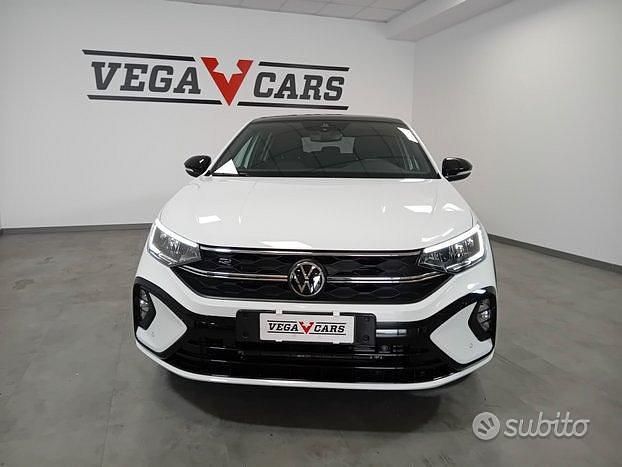 Usata VW Taigo R-line 115 CV (84 kW) 2024 Bianco SUV