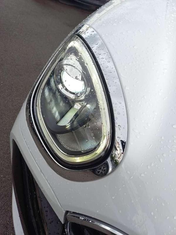 Usata Mini One D Countryman 116 CV (85 kW) 2019 Bianco perlato SUV