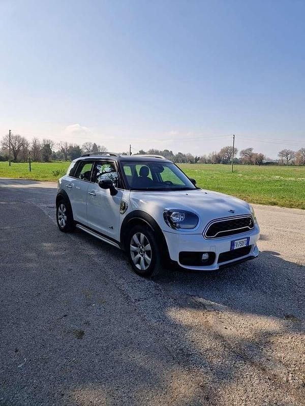 Usata Mini Cooper S Countryman Business 136 CV (100 kW) 2019 Bianco SUV