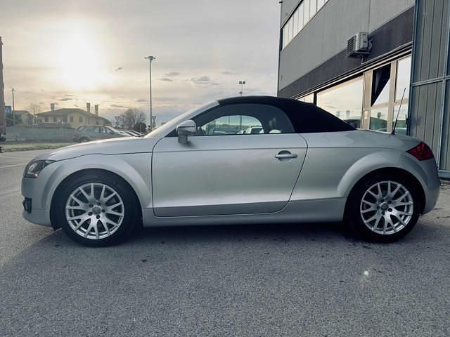 Usata Audi TT Roadster 200 CV (147 kW) 2007 Argento Cabrio