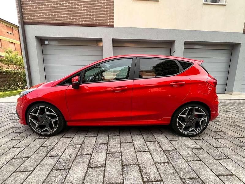 Usata Ford Fiesta Performance Edition 205 CV (150 kW) 2019 Rosso Utilitaria