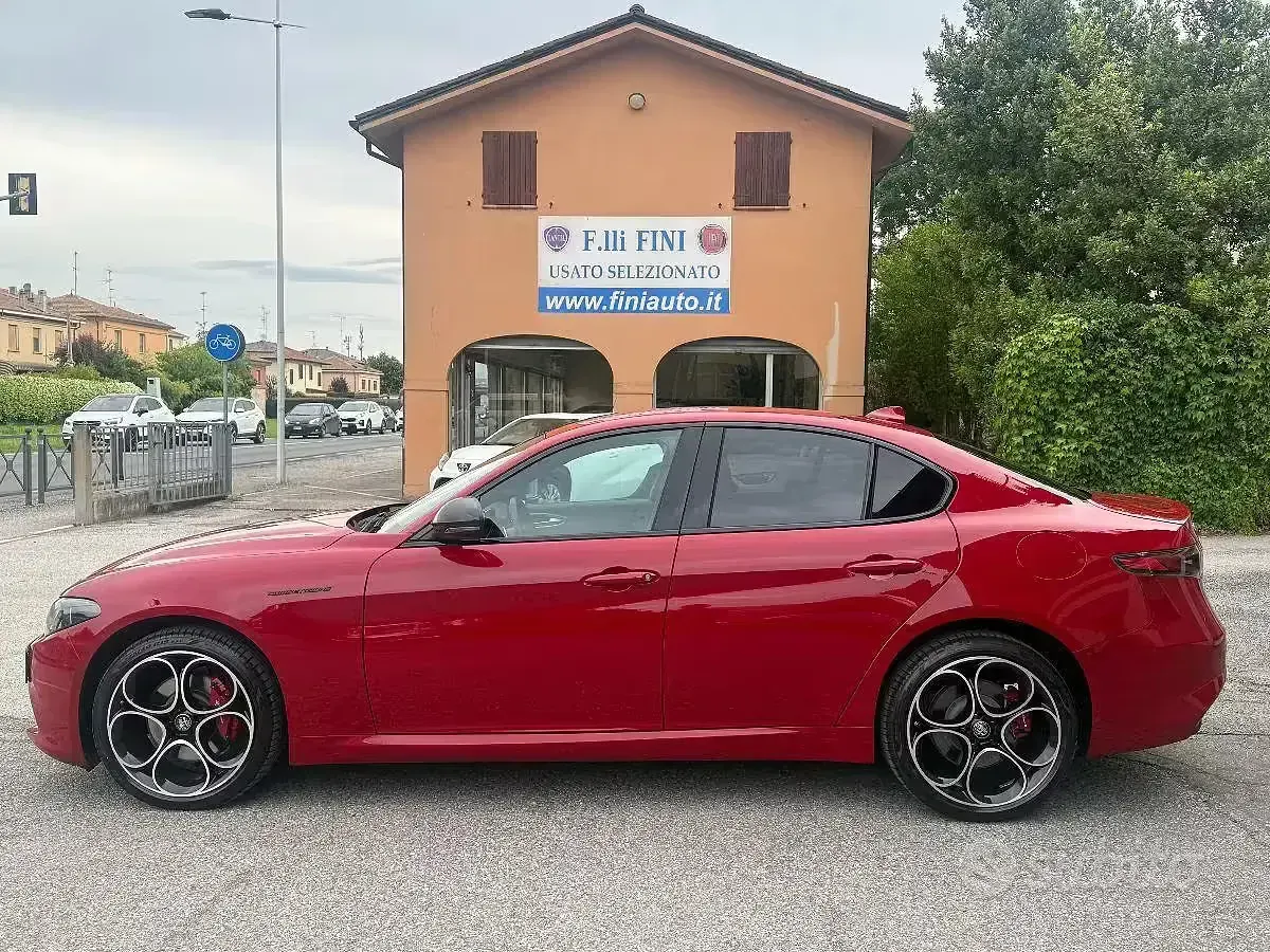 Usata Alfa Romeo Giulia Competizione 283 CV (208 kW) 2023 Rosso Berlina