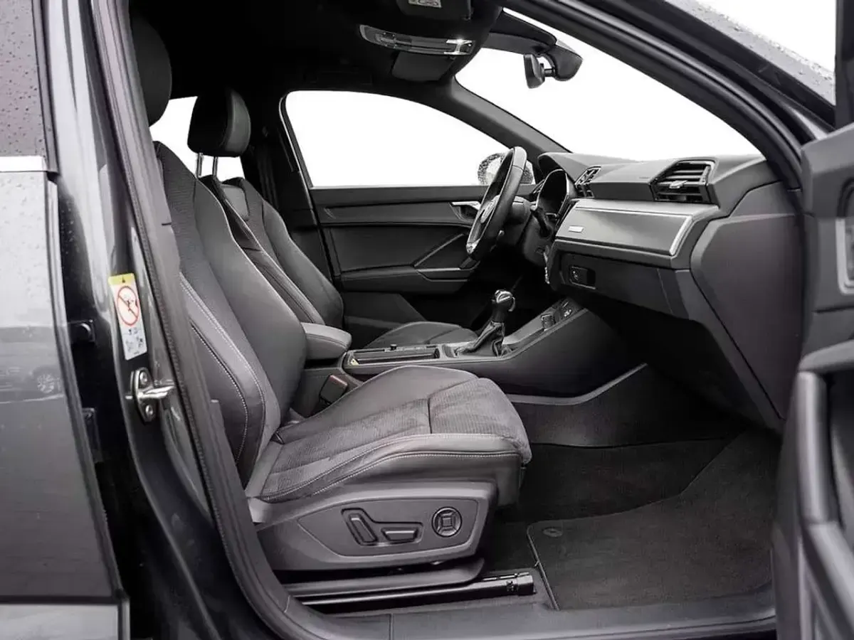 Usata Audi Q3 S-Line 150 CV (110 kW) 2023 Grigio SUV