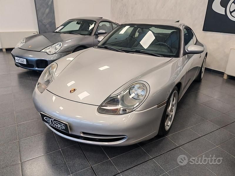 Argento Usata 1998 Porsche 996 Coupé | 29.999 € (Super prezzo) - Immagine 1/4