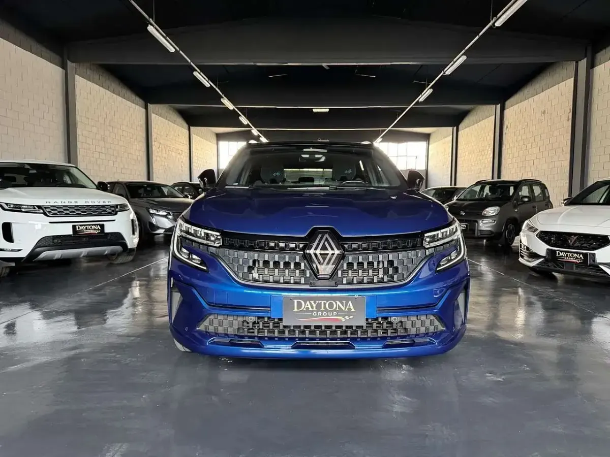 Usata Renault Austral Iconic Esprit Alpine 131 CV (96 kW) 2024 Other SUV