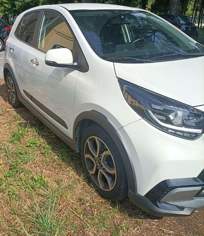 Bianco Usata 2021 Kia Picanto X-Line Due volumi | 13.700 € (Cara) - Immagine 1/4