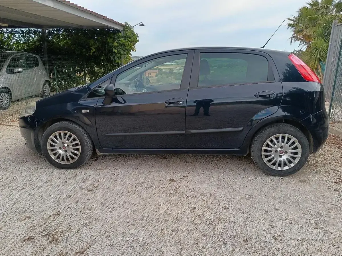 Usata Fiat Grande Punto 90 CV (66 kW) 2009 Utilitaria