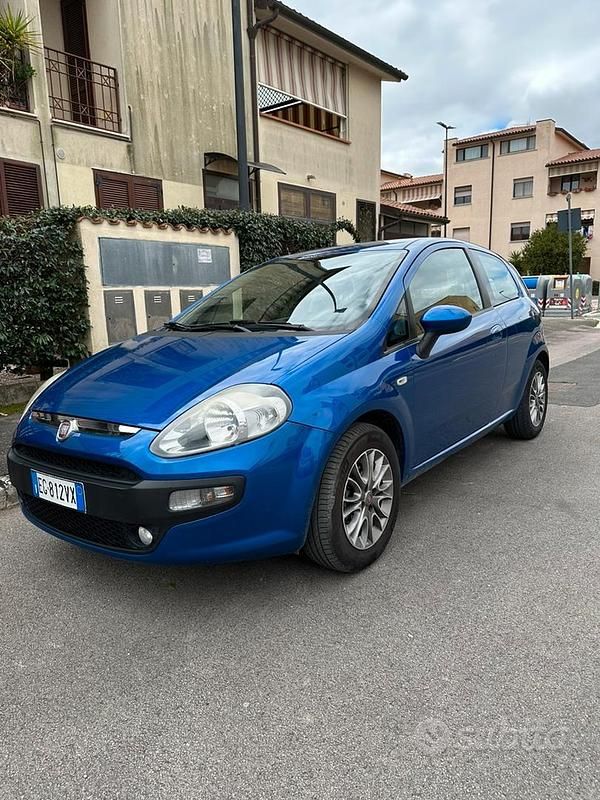 Usata Fiat Punto Evo Active 65 CV (47 kW) 2011 Blu Utilitaria