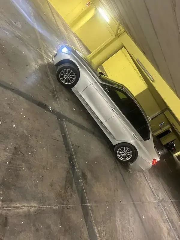Usata BMW 318 143 CV (105 kW) 2015 Berlina