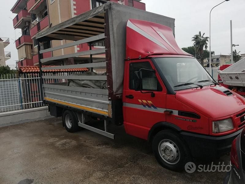 Usata Iveco Daily 122 CV (89 kW) 1998 Rosso