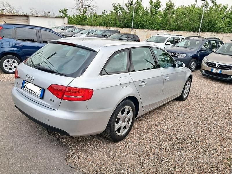 Usata Audi A4 Advanced 143 CV (105 kW) 2011 Grigio Station wagon