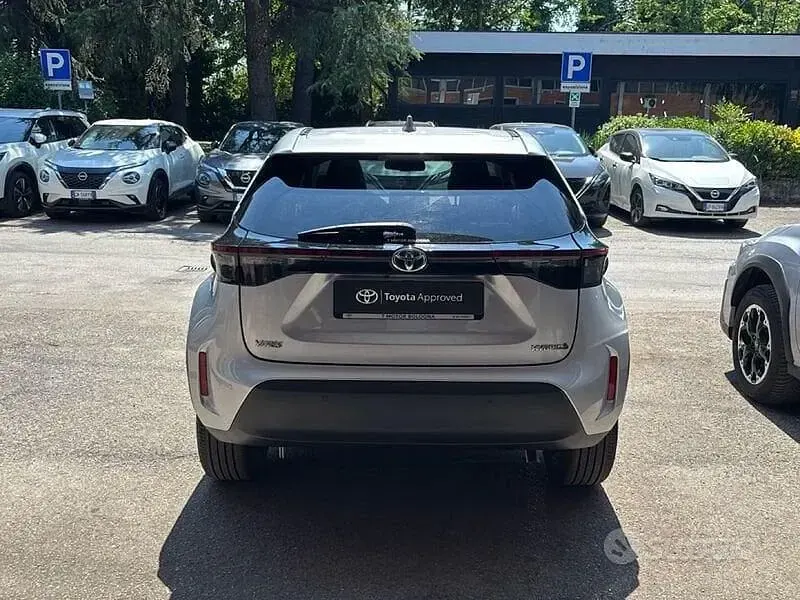 Usata Toyota Yaris Cross Lounge 116 CV (85 kW) 2022 Other SUV