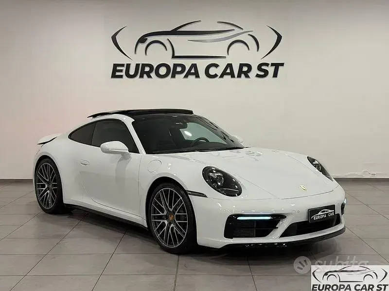 Usata Porsche 911 Carrera 385 CV (283 kW) 2022 Bianco Coupé