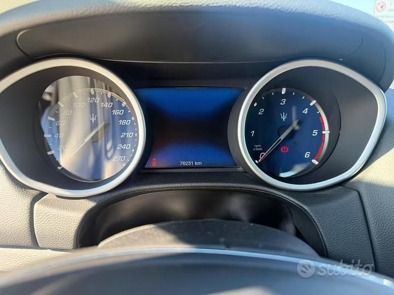 Usata Maserati Ghibli 250 CV (183 kW) 2019 Blu Berlina