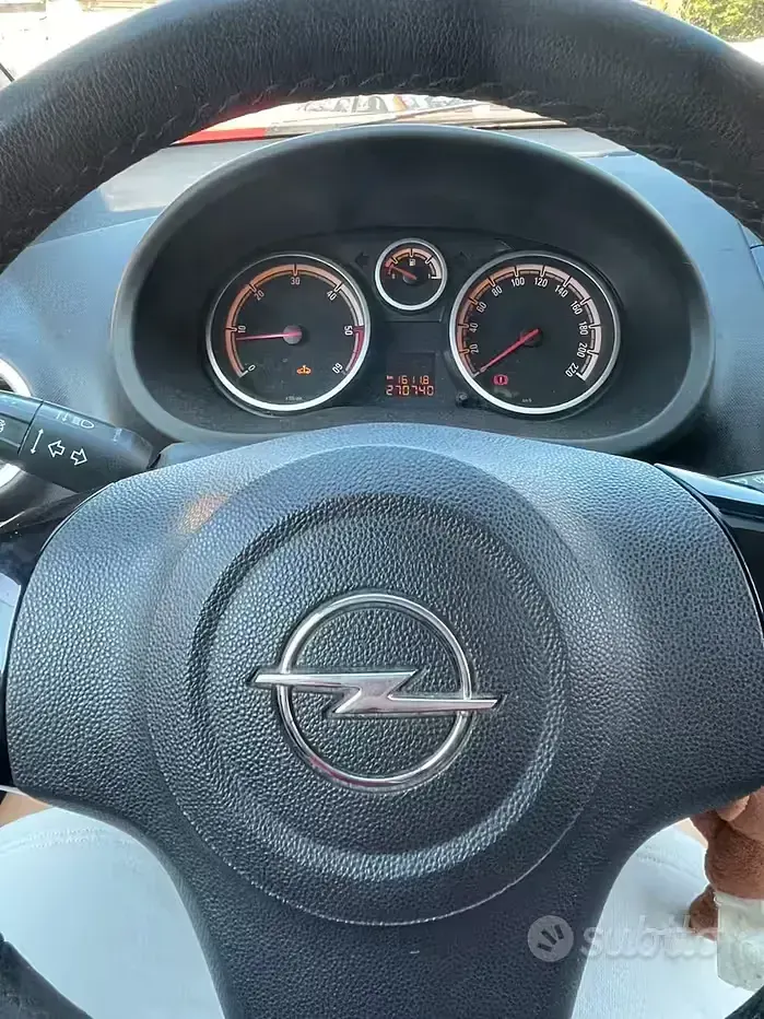 Usata Opel Corsa 95 CV (69 kW) 2014 Bianco Utilitaria
