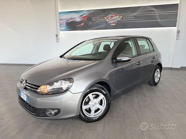 Usata VW Golf VI Comfortline 105 CV (77 kW) 2010 Grigio Utilitaria