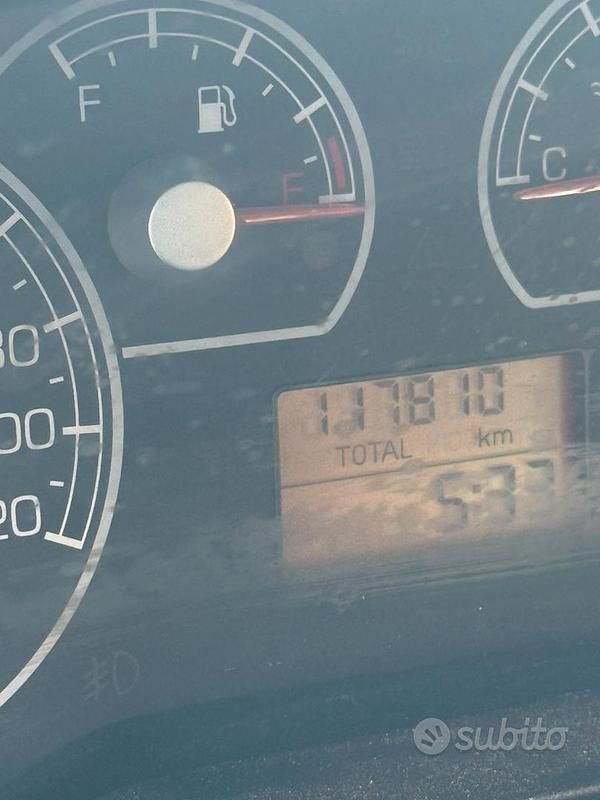 Usata Fiat Grande Punto 2005 Blu Utilitaria