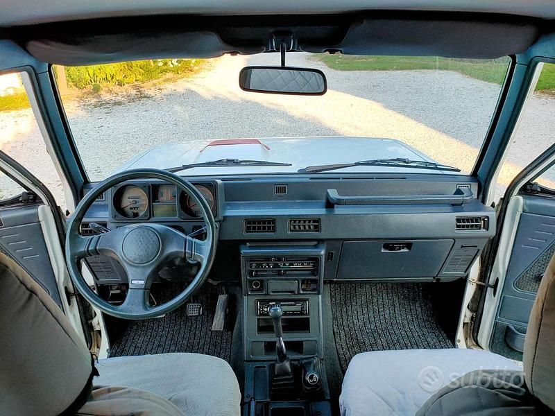 Usata Mitsubishi Pajero 84 CV (61 kW) 1989 SUV