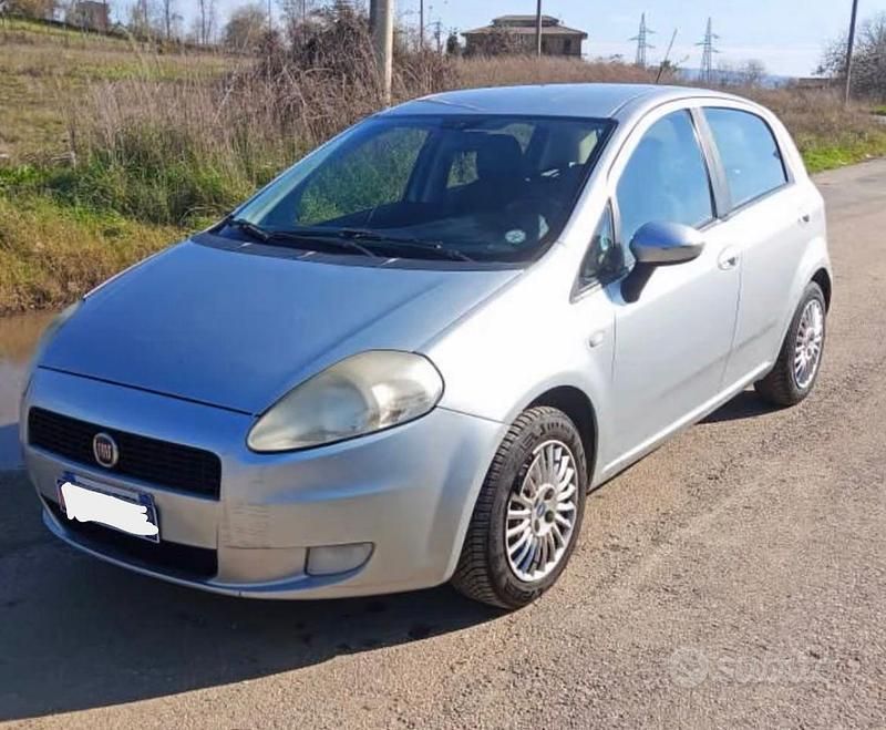 Usata Fiat Grande Punto 75 CV (55 kW) 2006 Utilitaria
